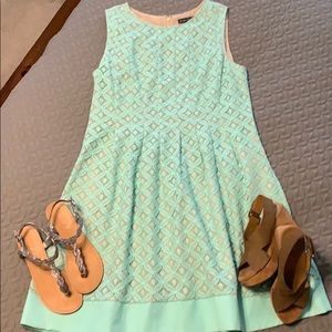 Gorgeous mint green size 14 Jessica Howard dress